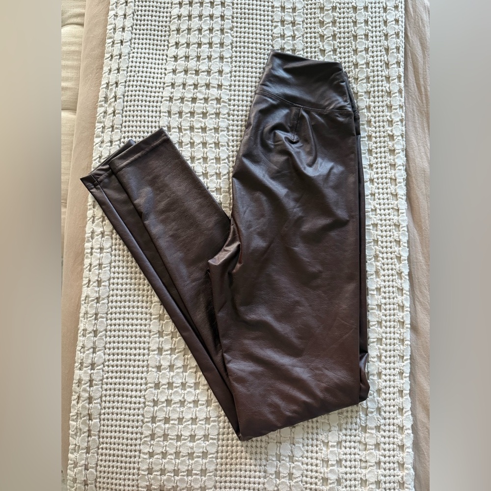 NEW OFFLINE by‎ Aerie Brown Faux Leather Leggings